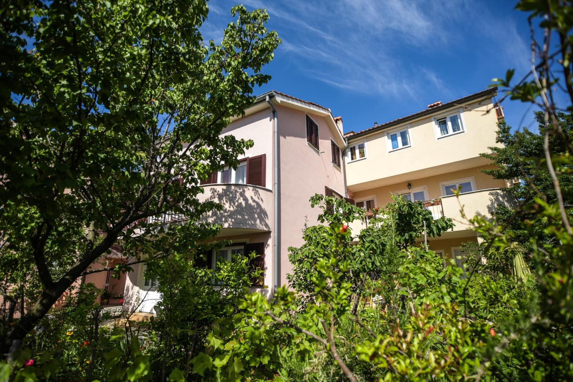 Apartmani Vitkovic II Cres Exteriör bild