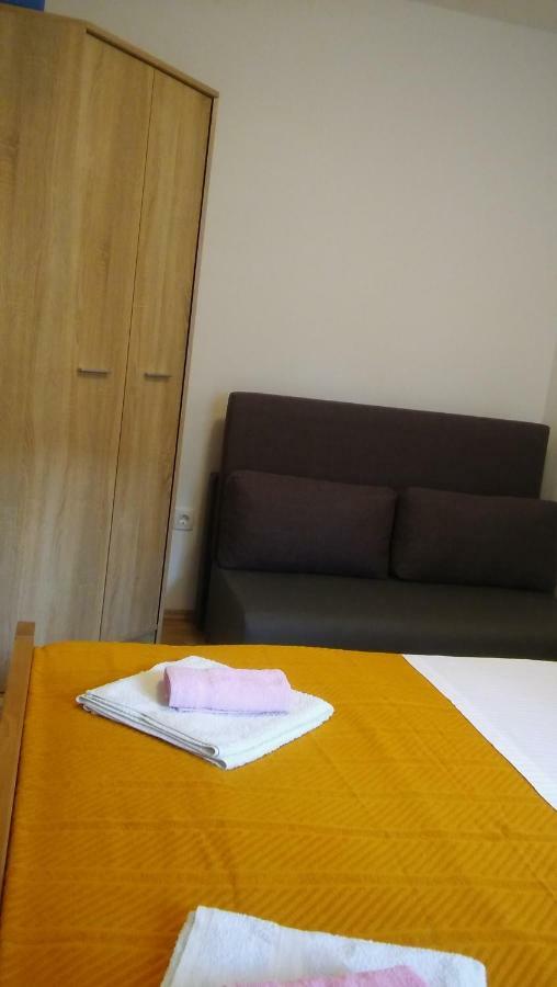 Apartmani Vitkovic II Cres Exteriör bild